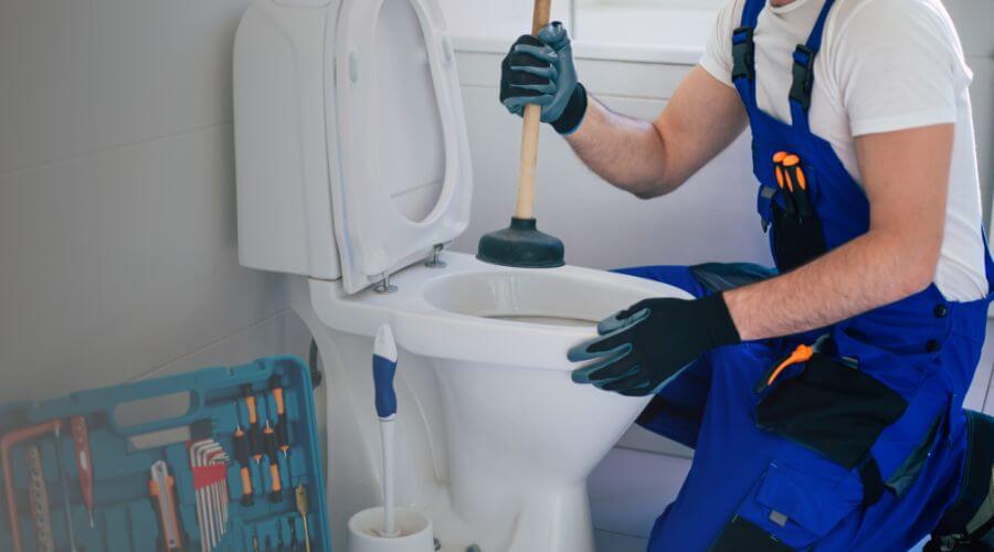 sewer line plumber in Valdese, NC